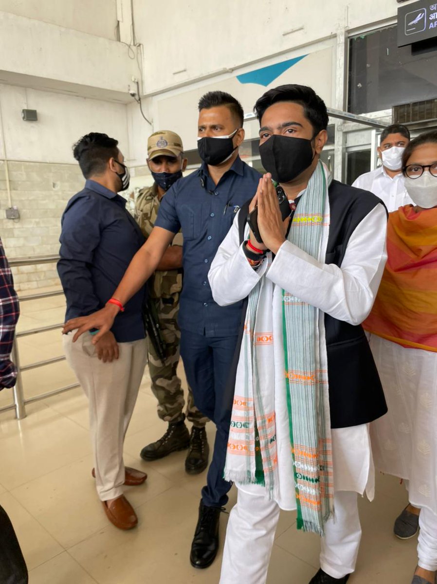 ArangDebasis's tweet photo. ত্রিপুরায় @abhishekaitc 
সাথে @SushmitaDevAITC 

#AbhishekBanerjeeInTripura 
#FAM4TMC https://t.co/PZ7Kgp57DS