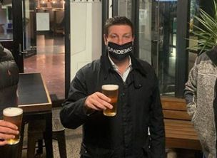 JonesHowDareYou's tweet photo. #auspol #springst #TimSmith 

🤨

How it started                                          How it's going https://t.co/N9OUzvL6E0