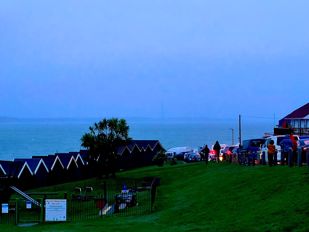 islandpc's tweet photo. Amazing scenes. #FreeWight #Fawley https://t.co/2XVVF1Nzsn