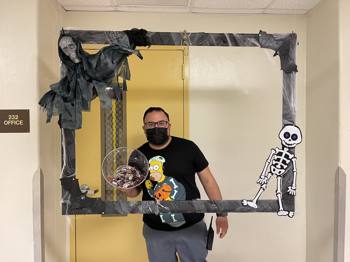 CoralParkAdult's tweet photo. Happy Halloween!!! Here’s our SMA students and staff showing some Halloween spirit 🎃 👻 #ADULTED #halloween2021 #MDCPSlearns #MDCPSAdulted #NothingStopsLearning https://t.co/rJzwTcAWt0