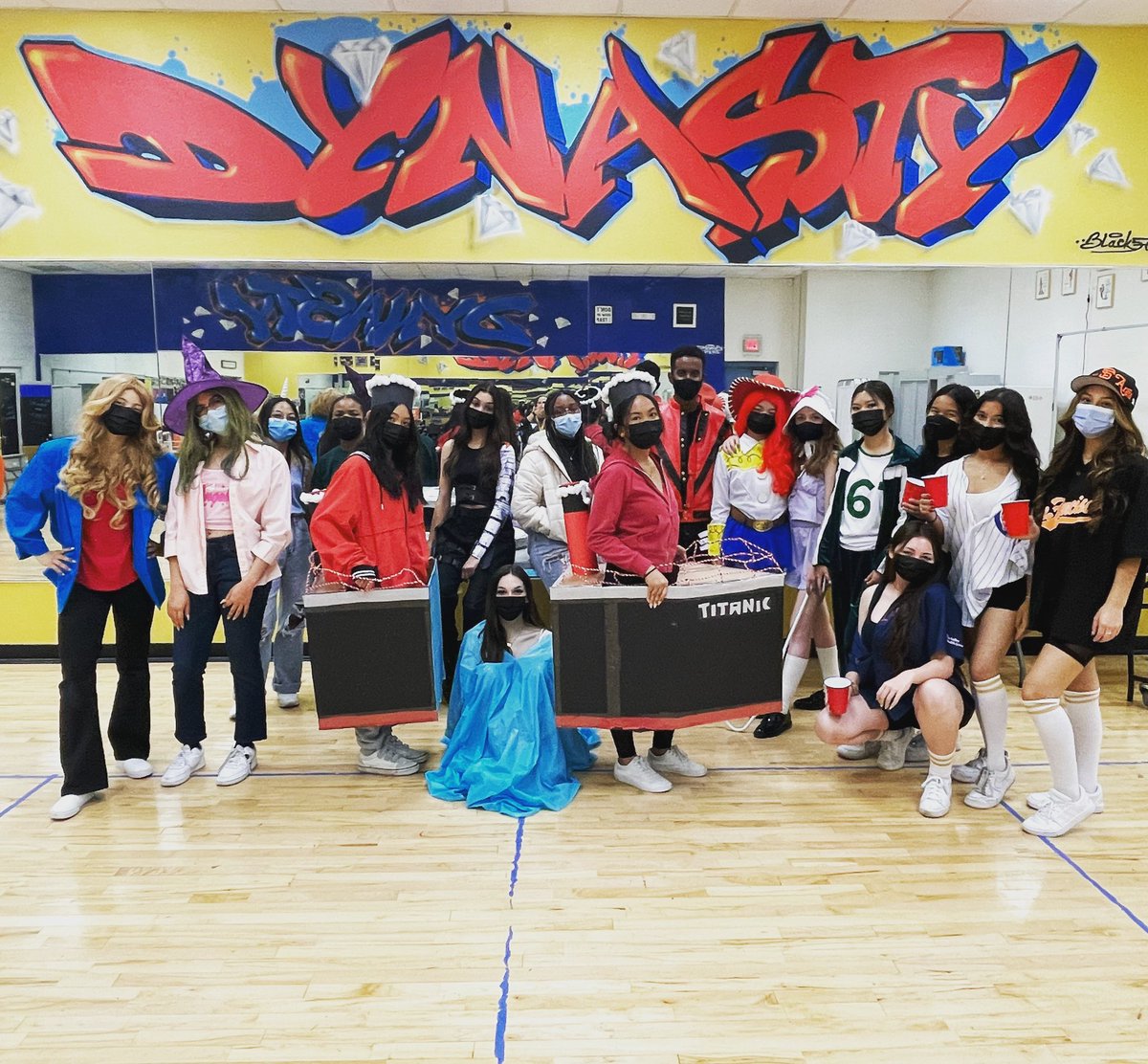 Dynasty__DST's tweet photo. HAPPY HALLOWEEN!! ๐ป๐#SpookySzn #WhiteChicks #Titanic #MichaelJackson #Jessie #BoPeep #ToyStory #BaseballPlayers #SquidGames #VistaDynasty๐ #OneFamilyOneSound #DanceTeam #StepTeam #D4L #Stepping #StepIsLife #DanceIsLife #Steppers #Vegas #VegasSteppers https://t.co/ycytbJQFQm