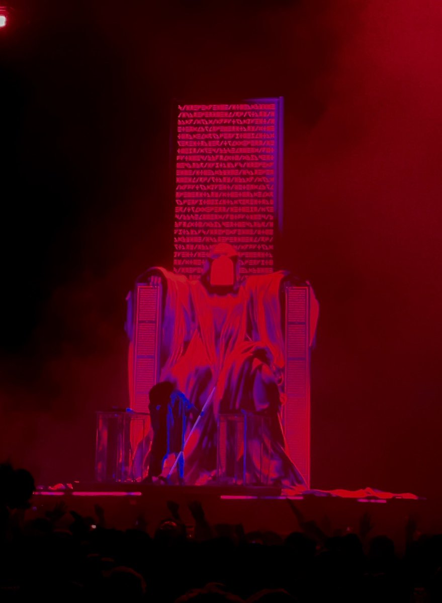 tamerimpala30's tweet photo. @madeon - Good Faith Forever - Live 
10.30.2021 

im speechless https://t.co/kZT3A4E0tN