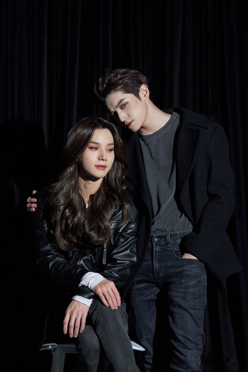 sunkissby's tweet photo. @SMTOWNGLOBAL Same vibe😭😭 https://t.co/4Gl3vY55a1