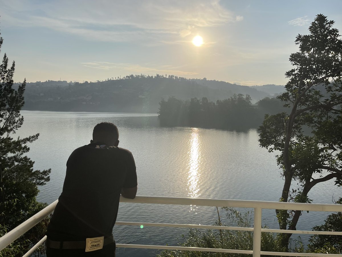 wode_maya's tweet photo. Congo is the definition of beauty &amp; riches 🇨🇩🇨🇩Good Morning from Bukavu😍 https://t.co/4f808gFtrq