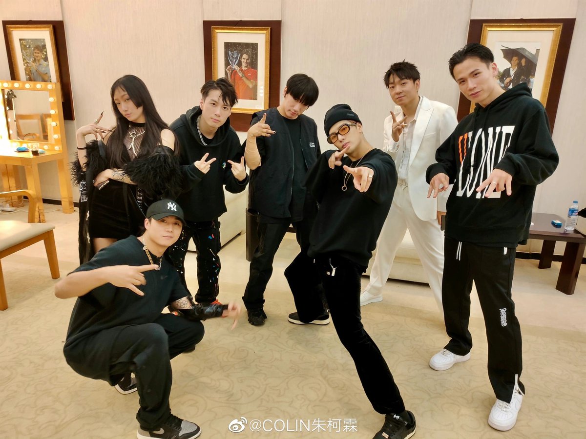 __mxxw__'s tweet photo. อ่ยยยยย คิดถึงทีมนี้ 🥳
 #TeamLookThisWay #JacksonWang https://t.co/VQRxByHDqX