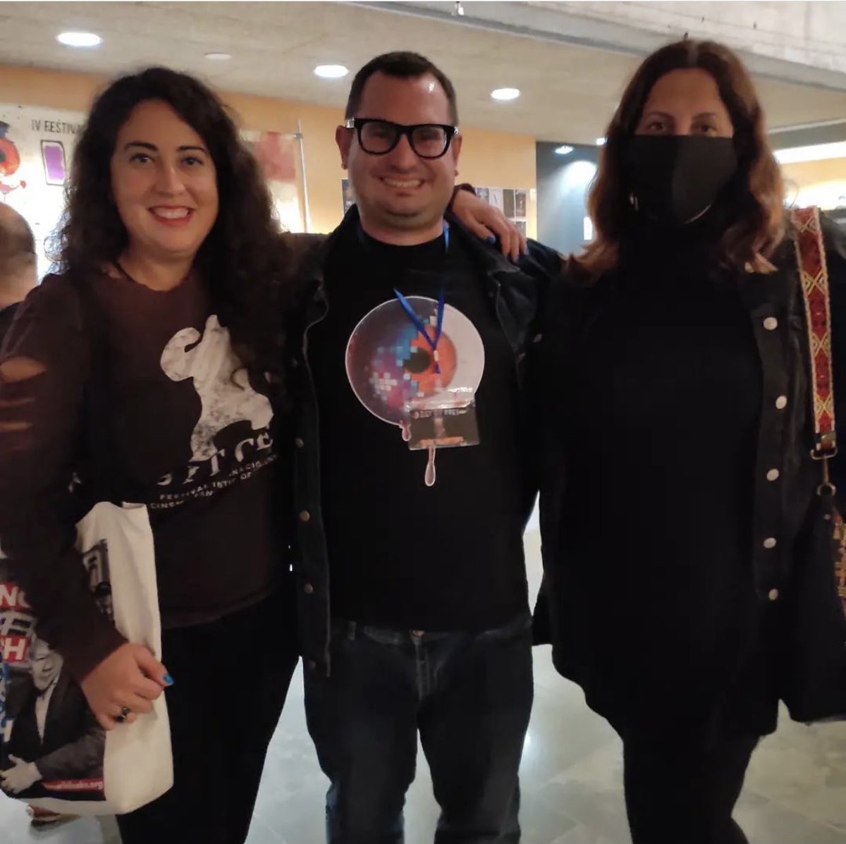 Aureli_DelPozo's tweet photo. Me lo estoy pasando teta en el @BaiDeFest ! Hoy a por el día 3, vamoooossss!!!! 🥳🥳🥳 #baidefest #roses https://t.co/ybcqypvFmz