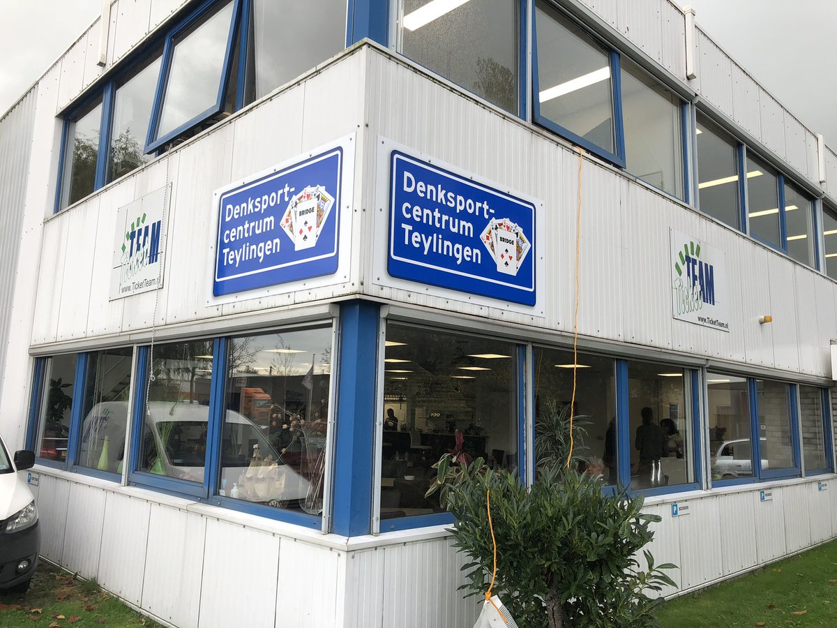 arnovankempen's tweet photo. Sinds gisteren bestaat het Denksportcentrum Teylingen, het staat in Sassenheim en er wordt bridge gespeeld door verenigingen uit Voorhout en Sassenheim. Gaat Warmond volgen? Hoe dan ook, het is een schitterende locatie! Hulde aan allen die dit mogelijk hebben gemaakt! 😃👍👌🏻💪 https://t.co/cuTCOLAjPi