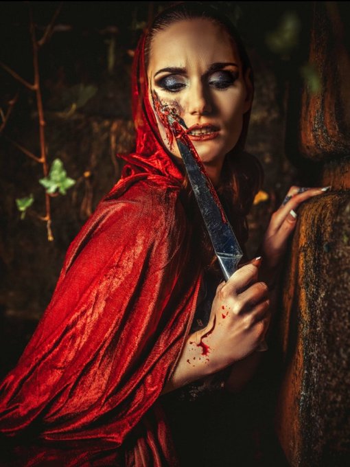 Et je l'ai tu&eacute;! 🗡 Happy HALLOWEEN 🎃  Picture by Carlo_strange  Make up by Jess Sperta https://t.co/O<a href="/tag/model"class="tags"><span>#model</span></a><a href="/tag/photography"class="tags"><span>#photography</span></a><a href="/tag/pictureoftheday"class="tags"><span>#pictureoftheday</span></a><a href="/tag/boacons"class="tags"><span>#boacons</span></a>