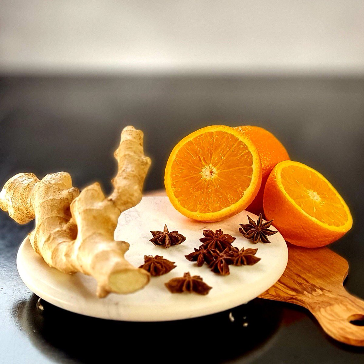 Sunday afternoon G&amp;T anyone? Here's a garnish combination perfect for autumnal sipping - they make the wonderful warm spice and zesty notes of Ealing Gin really sing!