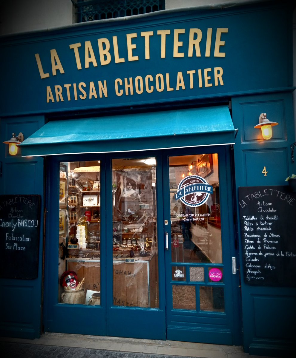 SebastienneL's tweet photo. #Nîmes has unique shops selling "gourmandises". Goodies galore for all you foodies out there with a sweet tooth if you're ever passing through. 😋 🎂🍰🍫🍬🍭
#foodie #Gard #Occitanie #confectionery #LaTabletterie
#LeComptoirdeMathilde #épiceriefine #leRoiRené https://t.co/UyFnt8y0Zs