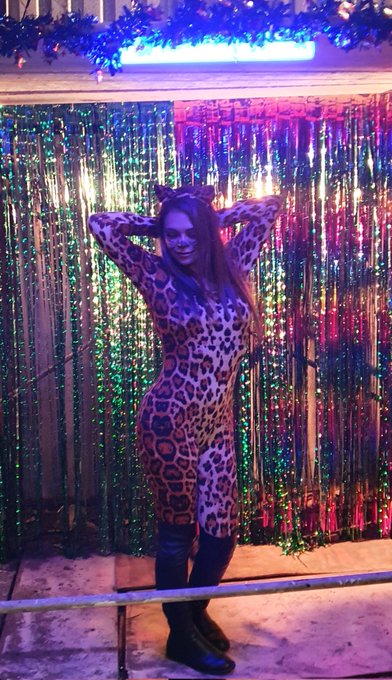 Quiero ser tu mascota 🥰 Halloween 👻 https://t.co/evkfZIzmOq