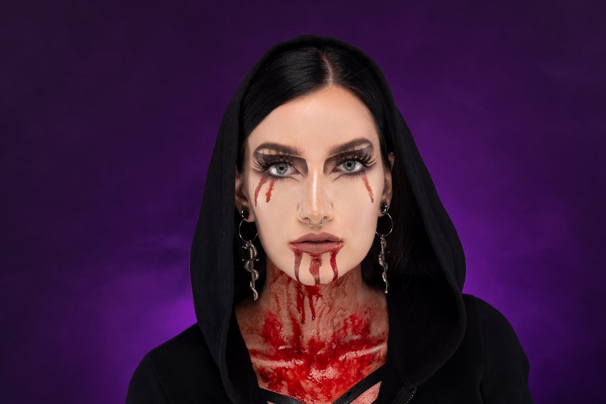 g5850's tweet photo. Model @jl_modeling 
Makeup @jl_modeling 
Photographer @g5850 
.
.#paulcbuff #nikonusa #savageseamlesspaper #captureonepro #hallowen #hallowenmakeup #horror  #makeup #portrait https://t.co/rapPRr2V85