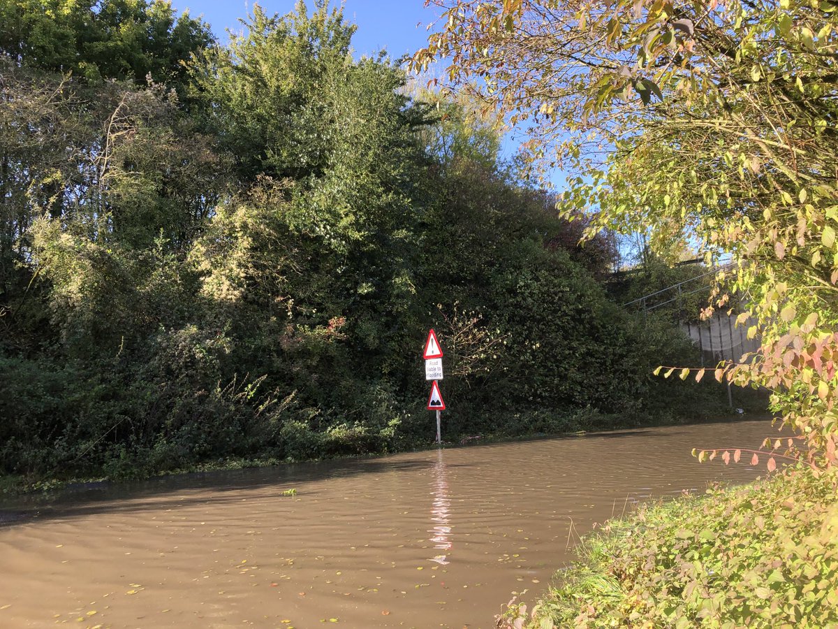 The flood under the bridge towards Thruxton &amp; the A303 eastbound slip road from Quarley. Best avoided. #A303 #hampshiretraffic #thruxton #flood