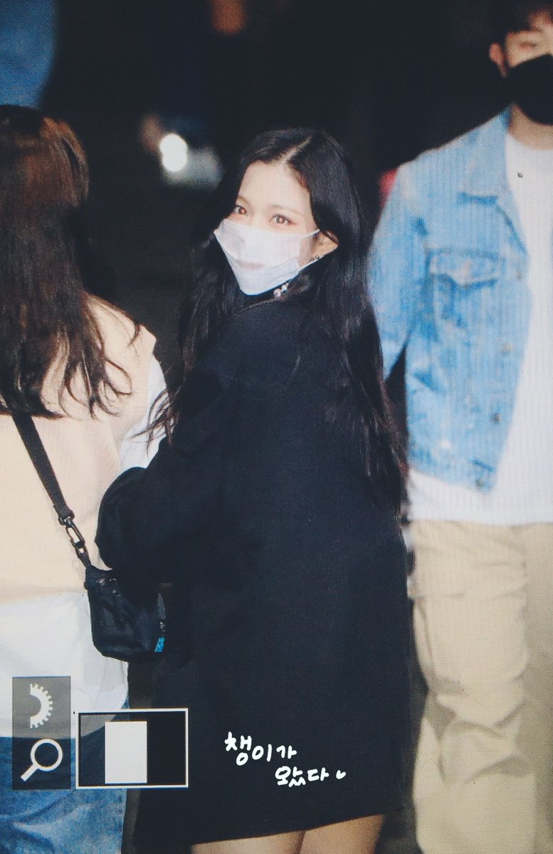 ch_chaeyoung's tweet photo. 211031 #프로미스나인 #이채영 #fromis_9 https://t.co/Mhi67o6E5K