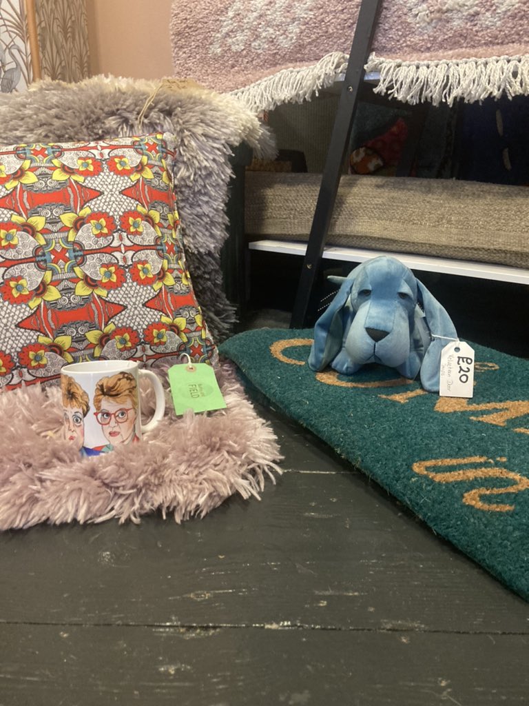 NorthdownRugs's tweet photo. Open till 5pm today - 📍 6 Lombard St Margate CT9 1EJ - we’ve got your “welcome to winter” interiors pack covered; vintage cushion, door stops, entrance matting, rug scarf and a Murder She Wrote Mug to warm yourself up (is it Mulled Wine Season yet?) #interiors #margate #rugs https://t.co/i34LbBct3A