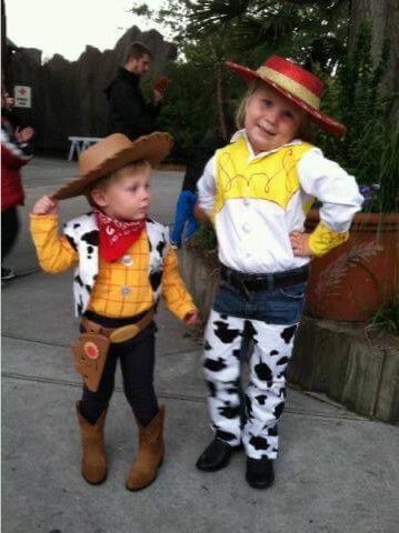 kenmccan's tweet photo. Happy Halloween from Woody and Jessie!  #pic7 #grandfinale #HomeMade https://t.co/bFo1teaoW1