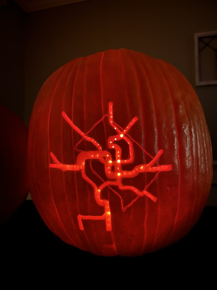 MikeStritt88's tweet photo. Happy Halloween @wmata #metro https://t.co/DMYX4YsK8C