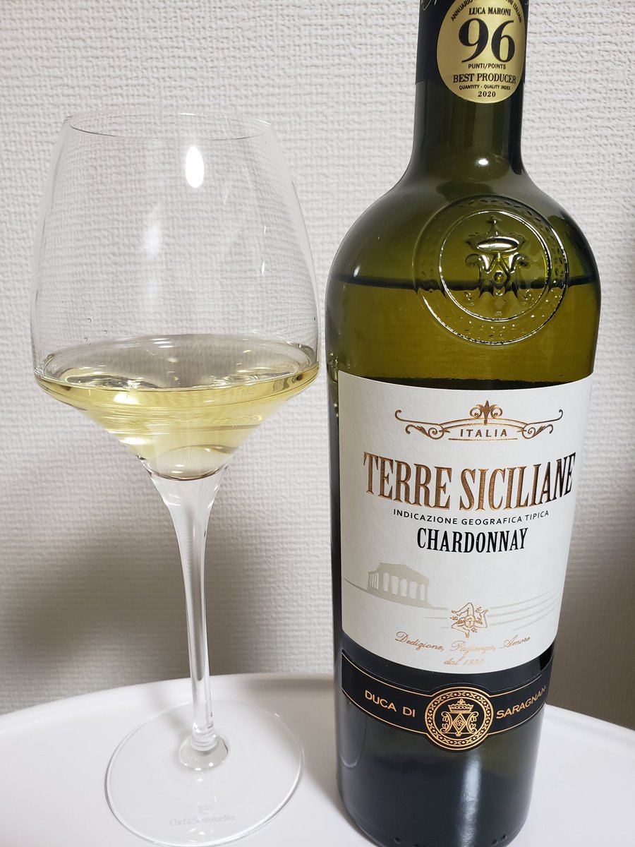 アレン We21 クレカソムリエ 言葉を失うぐらいに美味しい この生産者が好きとかじゃなくて完成度が高すぎてほんとに凄い 甘味 酸味 渋味のバランスがめちゃくちゃ良くて幸せな気分 イタリア シャルドネ 風土