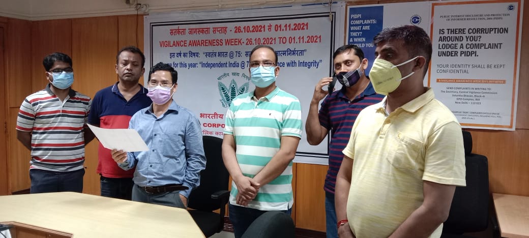 EastFci's tweet image. Officers/officials of ZO East taking the National Unity Day pledge on 31st October, 2021
#NationalUnityDay #NationalUnityDay2021 
@FCI_India @BiharFci @FciJharkhand @FciOdisha @fci_wb @DARPG_GoI @Secretary_DFPD @fooddeptgoi