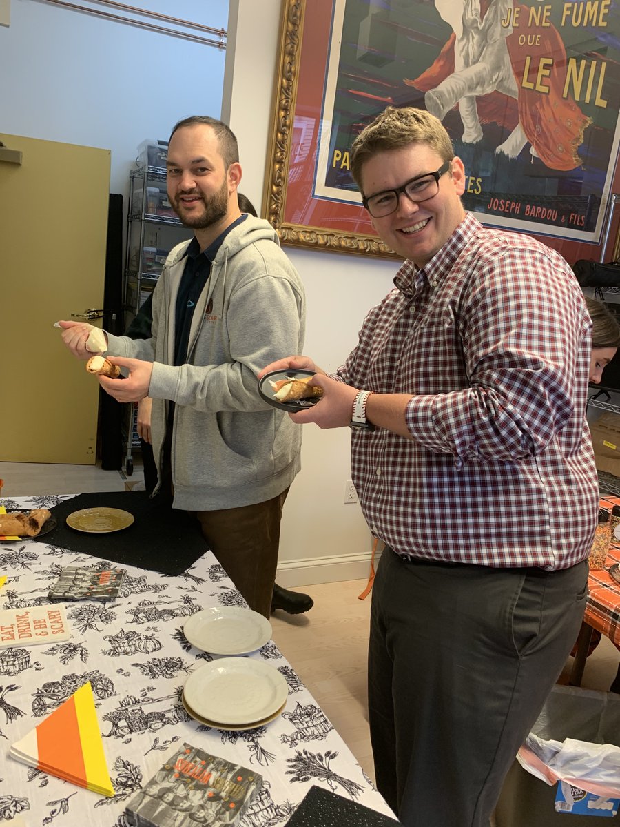 SingleSource's tweet photo. Happy Halloween! Check out our team decorating cannoli from @GoldenCannoli for an in-house photoshoot. Getting work done and devouring delicious cannoli—an afternoon well spent. #SingleSourceMarketing #GoldenCannoli #HappyHalloween https://t.co/ejfDHZzcXx