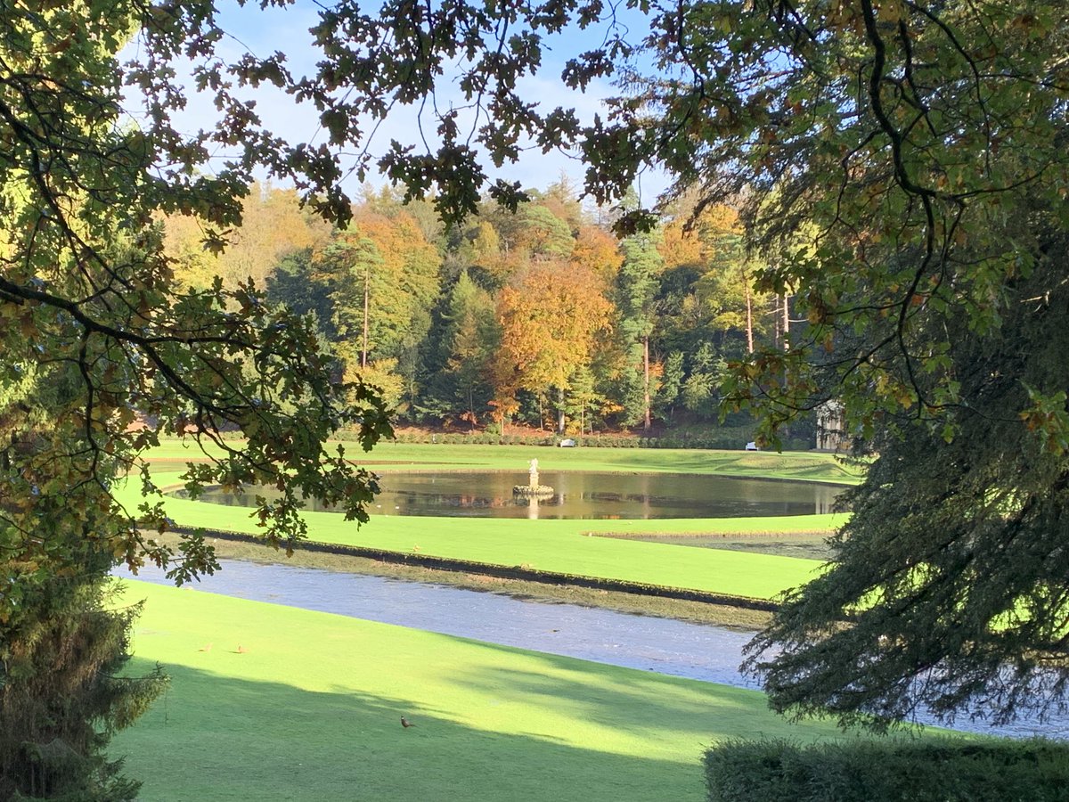 jjohnstorey's tweet photo. @Fountain’s Abbey lovely autumn scene at Fountain’s Abbey https://t.co/Z59jTY4npS