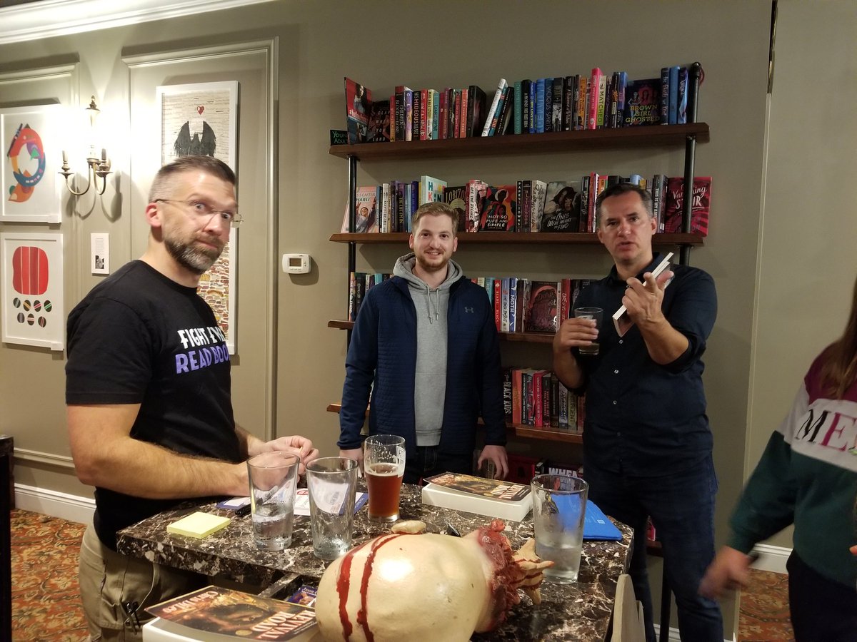 BarkingGooseBar's tweet photo. Scary good time yesterday at our book reading/signing with these amazing #localauthors! Thank you Chris for organizing! Thanks guys for reading! Thanks to all who came! #barkinggoose #bookbar #newburgh #hudsonvalley #eatsipandread #indiebookstore #craftbeer #wine #scarystories https://t.co/0i616T3U6P