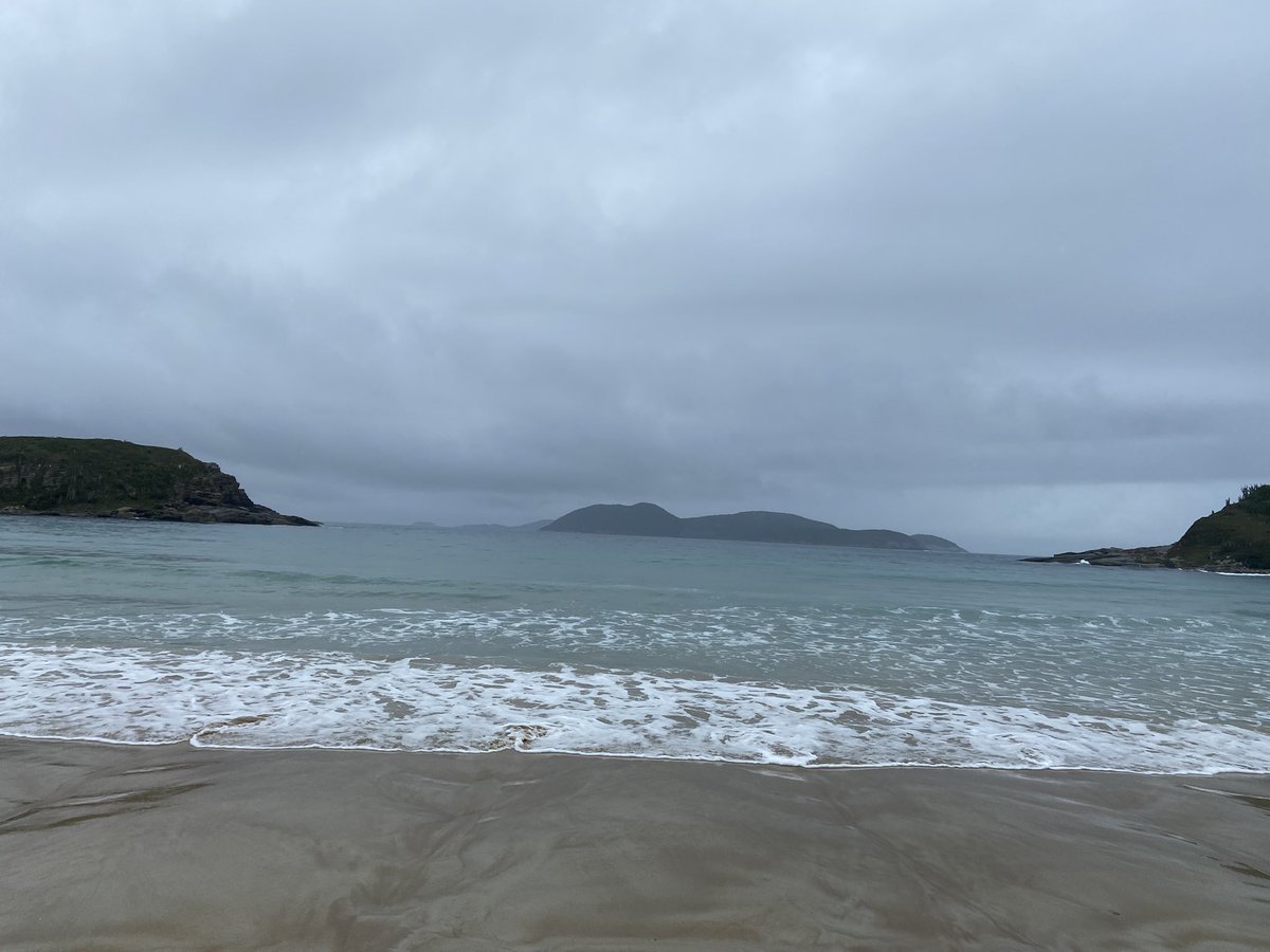 arthurflwcarla's tweet photo. Bom dia! #compraia #comchuva https://t.co/g1hVKUODhC