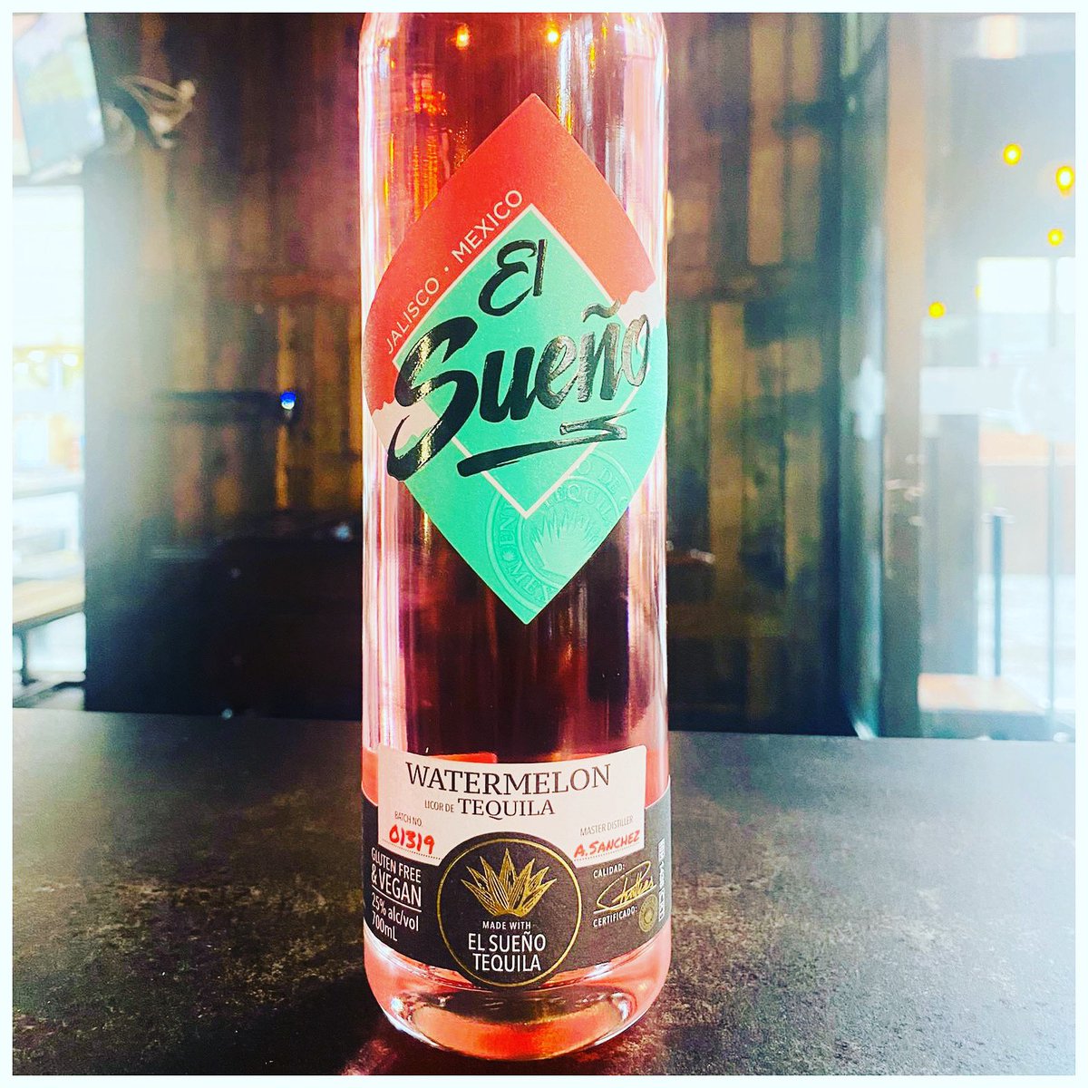 Cheeky little Sunday session, Happy Halloween ya’ll 👻🍸🎃

#dockyardspinningfields #dockyardspin #spinningfieldsmanchester #spinningfields #manchesterbars #manchesterdrinks