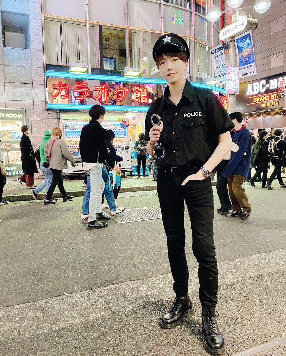 Happy Halloween! 🎃👻👮‍♀️

#halloween2021 
#ハロウィン 
#渋谷ハロウィン