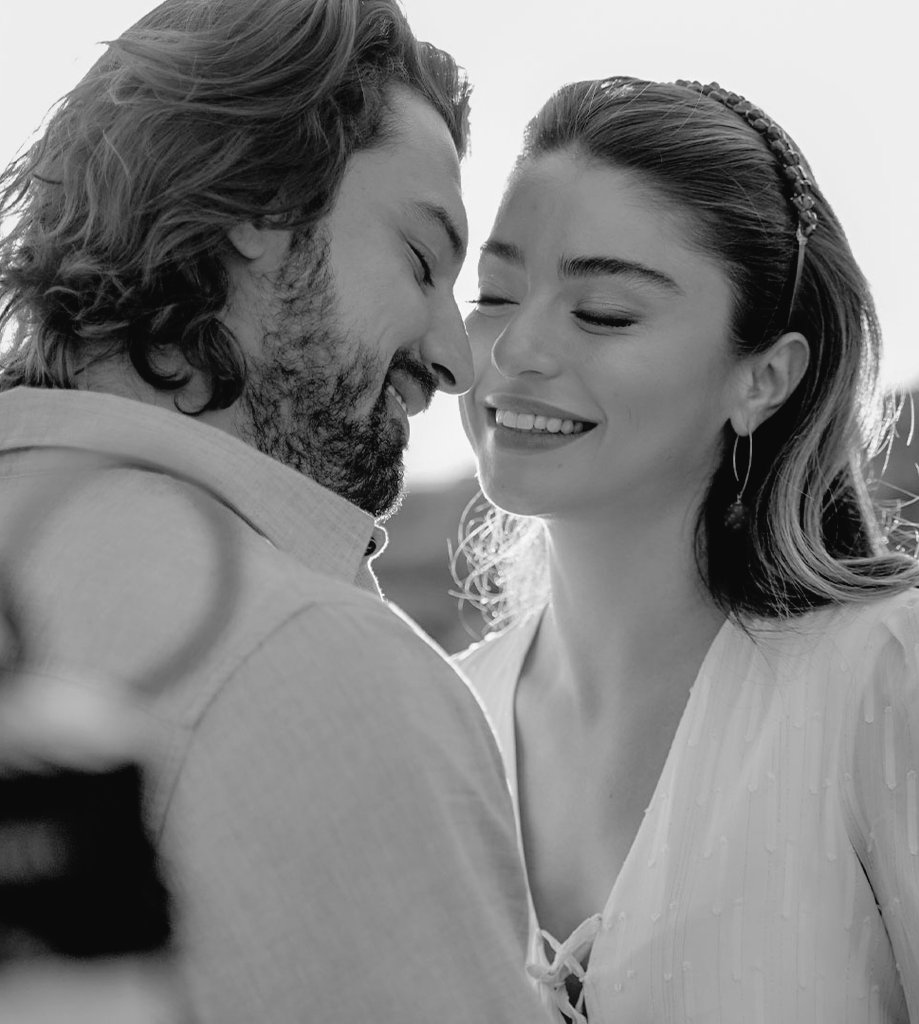 SuttonSloan_'s tweet photo. The beauty of this photos 💙💚

#AdaMasalı #PoyHaz #AyçaAyşinTuran #AlpNavruz https://t.co/NHLZA3sEOr