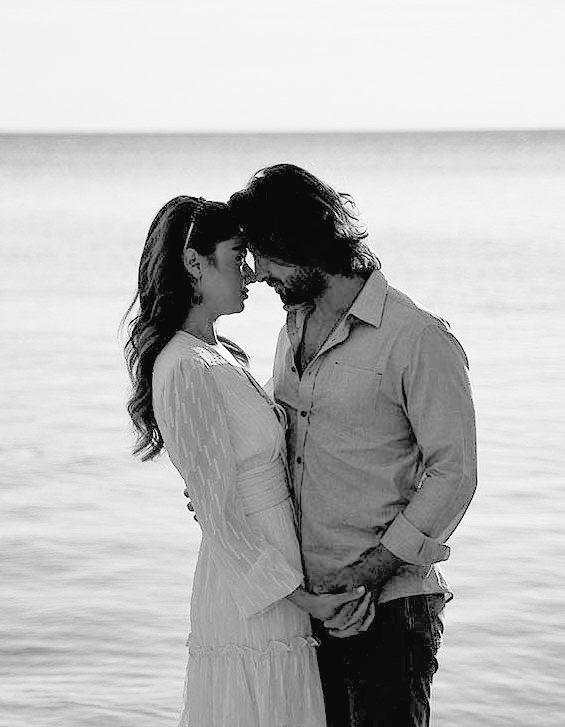 SuttonSloan_'s tweet photo. The beauty of this photos 💙💚

#AdaMasalı #PoyHaz #AyçaAyşinTuran #AlpNavruz https://t.co/NHLZA3sEOr
