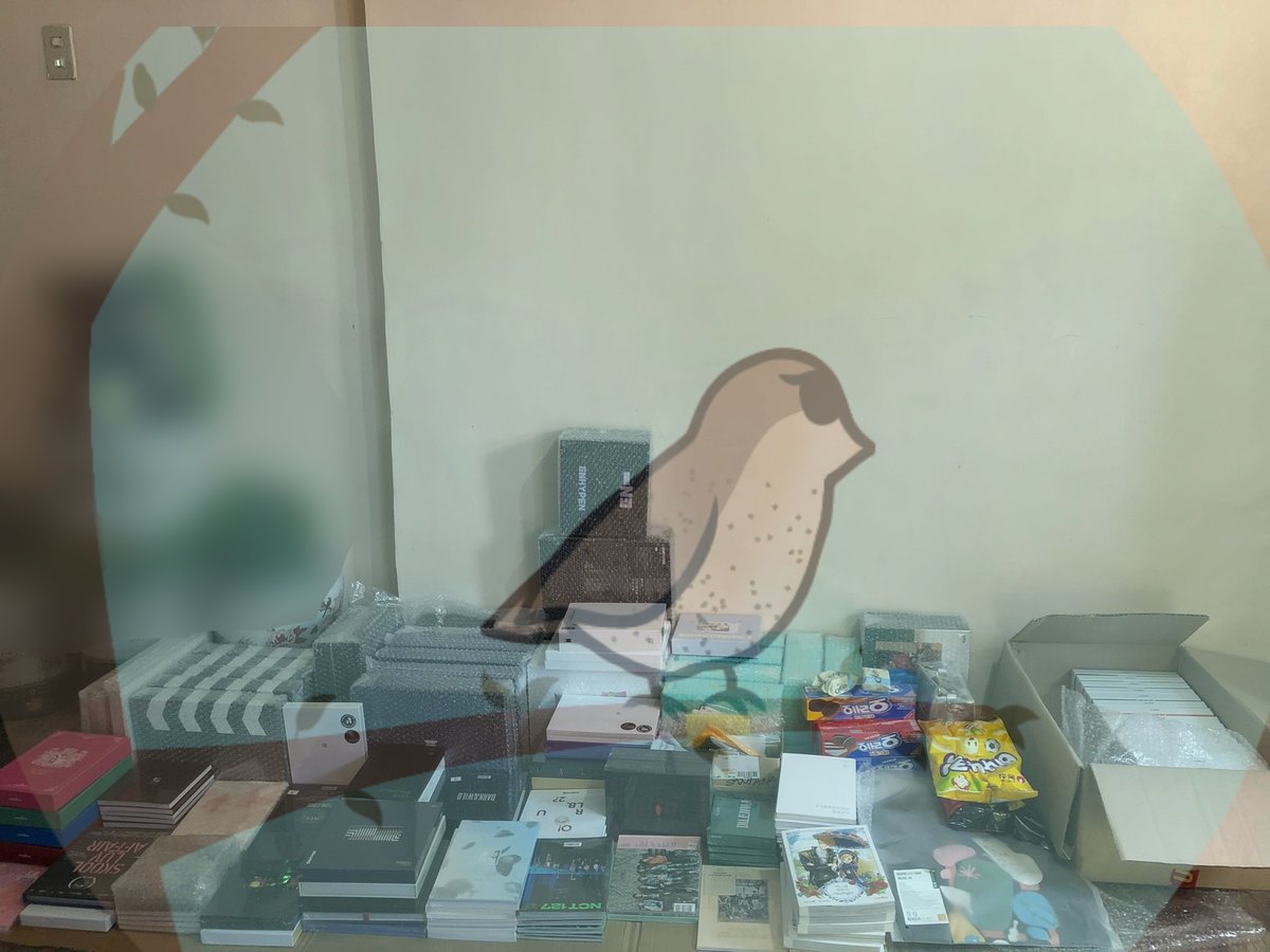 MISTLEBOXSHARER's tweet photo. 🦅BOX 13 ARRIVED 📦 Sunday, Oct 31,2021
✅DONE Sorting out
📦SDD Pick-up start Nov 2,2021
📦SCO Pick-up Nov 3,2021
----
BOX 14 & 15 - IN-TRANSIT
⭕️OPEN BOX 16
BOX SHARE NA! with Mistle✉️
#BOXSHARING
#MISTLEUPDATES
#MistleBoxSharing
#MistleBoxArrivals
#MistleBoxStatus https://t.co/bY5Cmi1DAe