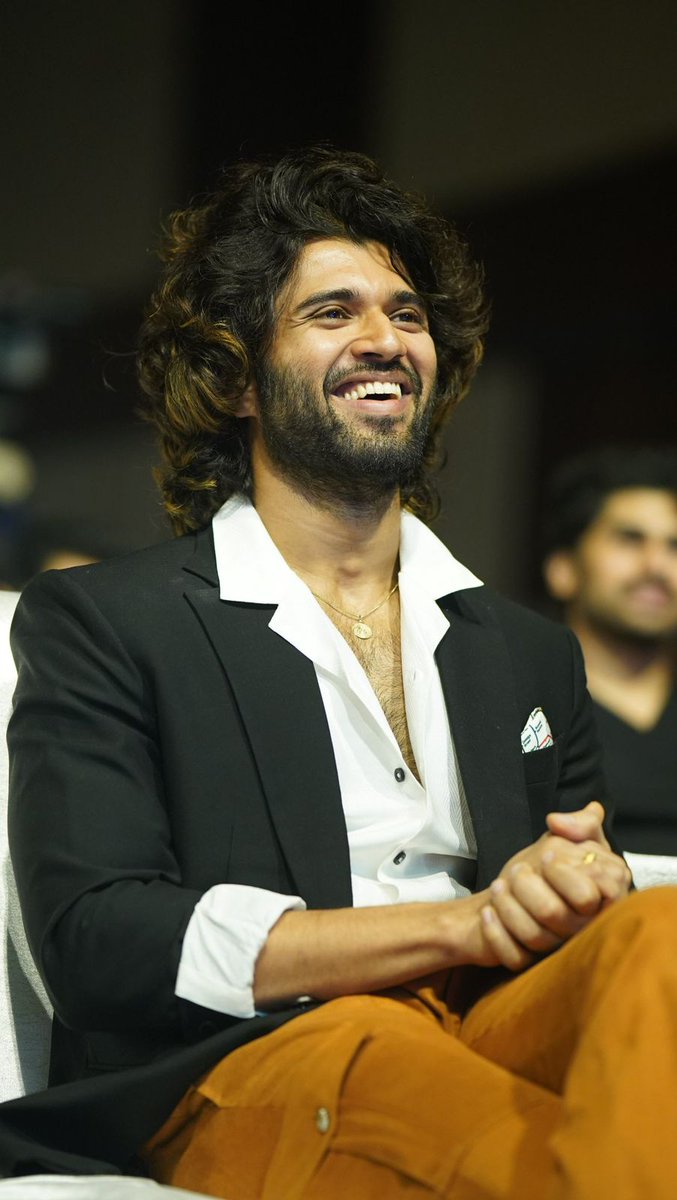TheDeverakonda's tweet photo. Your Happy boy. https://t.co/UK7RBWvDwC