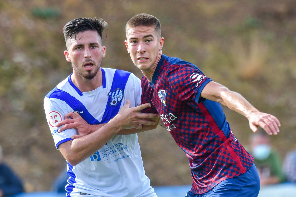 SDHuesca's tweet photo. ¡Qué GRAN victoria! 👌

La @SDHuescaB se impone al @CEEuropa con un gol de Kevin Carlos en Grañén, donde enlaza como local dos triunfos (1-0) en #SegundaRFEF 

#VamosHuesca 🔵🔴 https://t.co/Zb2B5d1UT8
