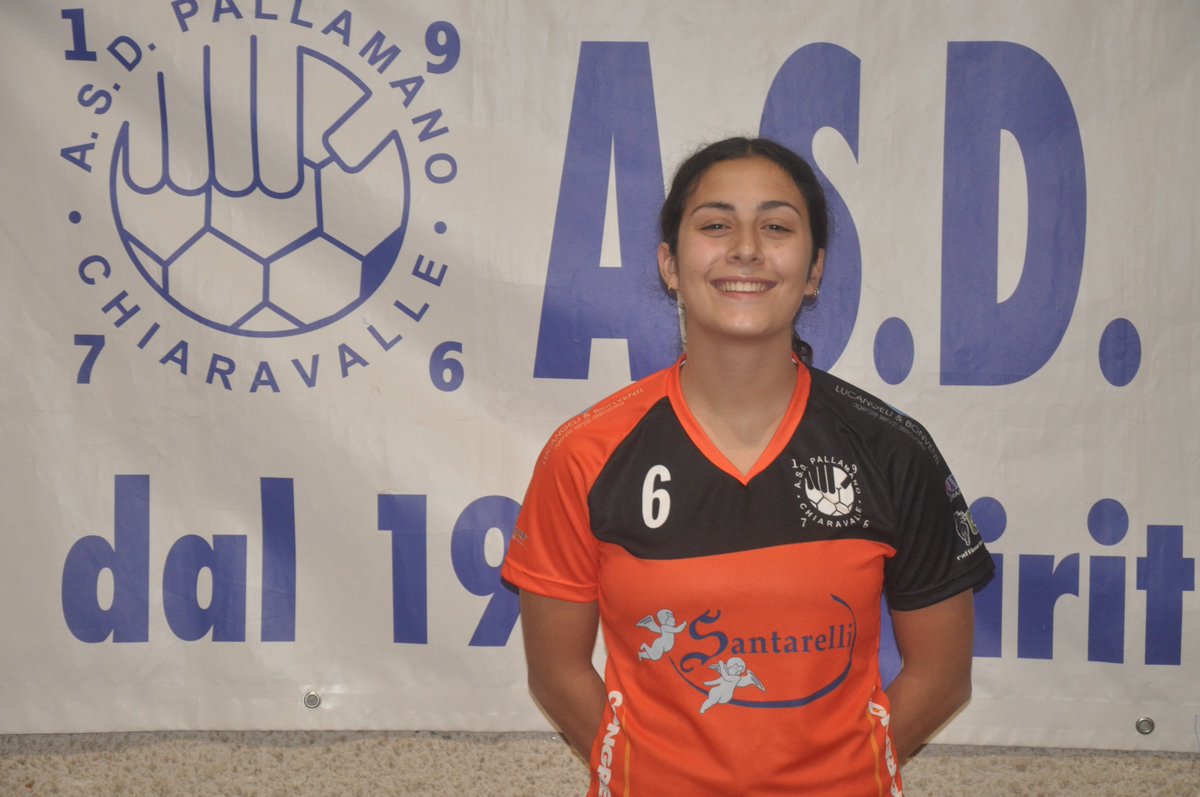 PallamanoChiara's tweet photo. VITTORIA PER ENTRAMBE LE SQUADRE DI A2!
Maschile vince a Sassari per 28-30
Femminile in casa contro Sportinsieme 45-13
Leggi qui il resoconto ๐๐คพโโ๏ธ๐คพ๐คพ
https://t.co/ntk3Cb7HDi
.
#PallamanoChiaravalle #dal1976 #biancoblu #SerieA2 #Figh https://t.co/vuWFrvhrWf