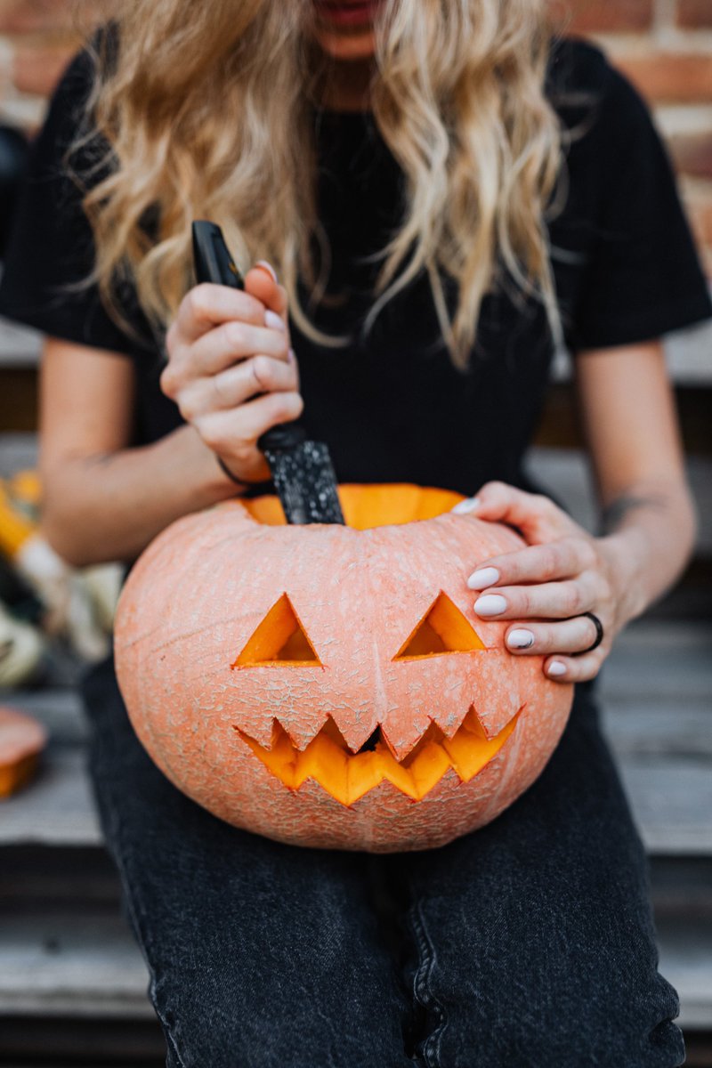 SimplySafe7's tweet photo. Joyeux Halloween à tous !🎃👻Passez une bonne journée et ne consommez pas trop ! 🍬🍭 #Halloween https://t.co/KSlnTkfuM7