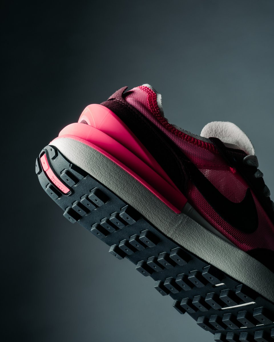 AFEWSTORE's tweet photo. SHOP LINK 👉🏼 https://t.co/cBDXiTyqzF
The Nike Waffle One gives the Waffle sneaker family a new look with fresh innovations that give you everything you love from traditional Nike running styles #nike #waffleone #sneaker #AFEWSTORE https://t.co/ZO1JtmYesb