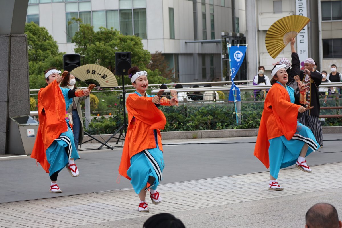 ChoMmz18's tweet photo. 久しぶりのよさこい！
よいさっほいさっ、よいさっほいさっ♪
 #530 #今日一屋
 #よいさっほいさっ https://t.co/0dhUYp6Og2