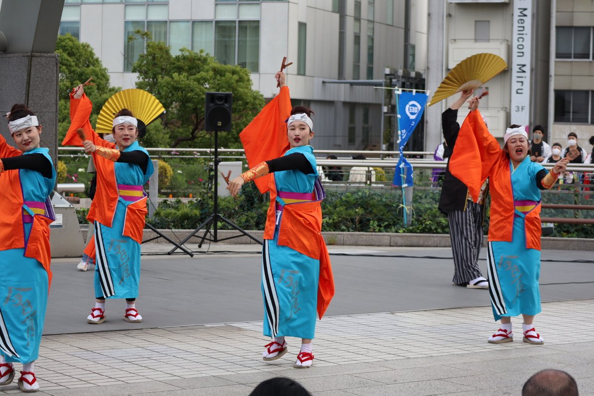 ChoMmz18's tweet photo. 久しぶりのよさこい！
よいさっほいさっ、よいさっほいさっ♪
 #530 #今日一屋
 #よいさっほいさっ https://t.co/0dhUYp6Og2