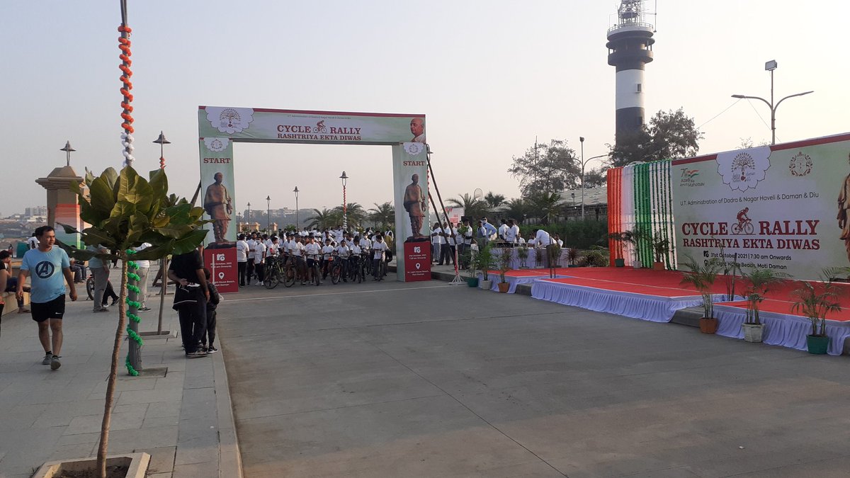 Dileepkatariya2's tweet photo. Cycle rally organized by Adm. Of UT of DNH &amp; DD.
On occasion of National Unity Day 31th Oct, 2021.
Keep follows Sardar Patel's Principle  for Religious Unity.
@VisitDNHandDD https://t.co/kWLbfpqPP0