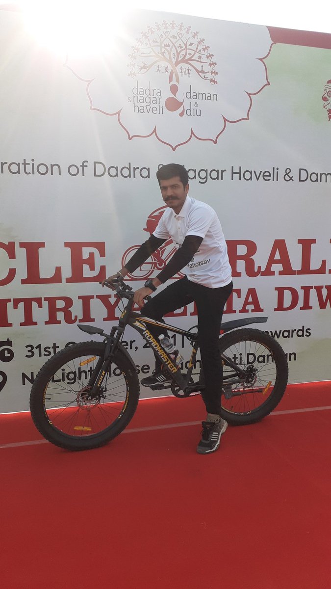 Dileepkatariya2's tweet photo. Cycle rally organized by Adm. Of UT of DNH &amp; DD.
On occasion of National Unity Day 31th Oct, 2021.
Keep follows Sardar Patel's Principle  for Religious Unity.
@VisitDNHandDD https://t.co/kWLbfpqPP0