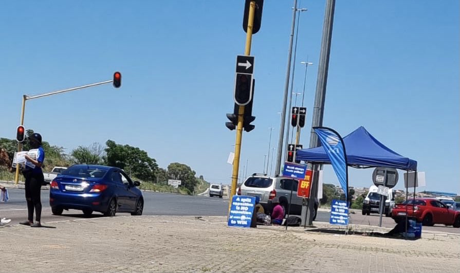 CilliersB's tweet photo. Reminding Centurion voters of tomorrow’s all important local government election. #VoteDA #RandallForMayor https://t.co/98imIXCHsk