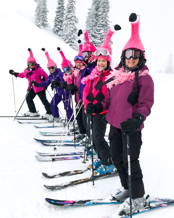 Happy Halloween to everyone! 🦩
Are you skiing, hiking or doing another outdoor activity with a cool Halloween costume? Don't forget to register it and take some pictures with the Skitude App like SKI_Funtastic did. We want to see your Halloween spirit 🎃

User: SKI_Funtastic