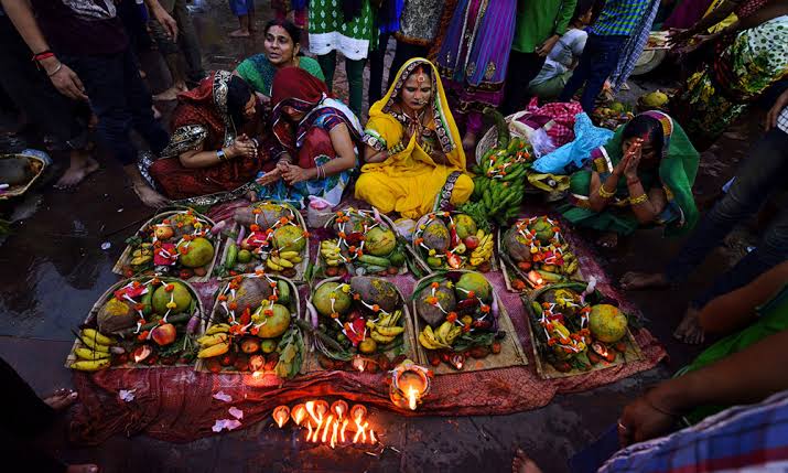 NidhiiTweets_'s tweet photo. our festivals and culture are our Biggest Pride. Don't ever let anyone dim that light and shine....for anything.
#ChhathPuja #FestiveSeason ❤✨ https://t.co/ShUvPhX8g7