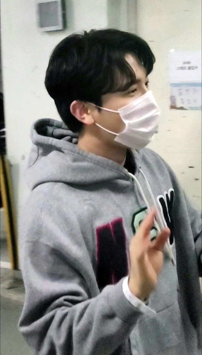 zaarozaaro's tweet photo. 큰애가 잔망대니까 꽤나귀엽 https://t.co/mbWNvwU9d7