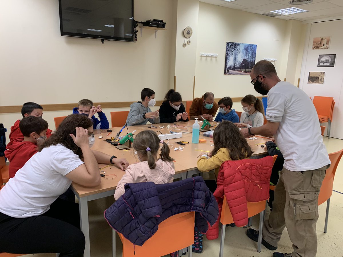 Fablab Cuenca tweet media