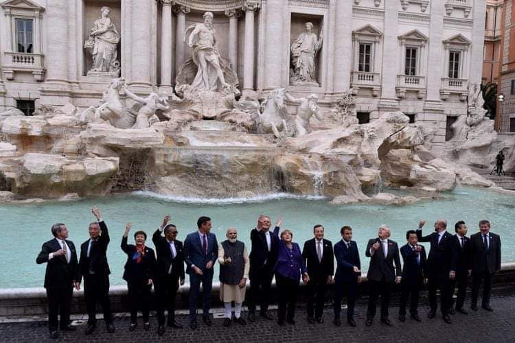 moretouchyy's tweet photo. Ben altri 14 euro nelle casse dello stato grazie a Draghi #G20 ❤️ https://t.co/yji9O2dxgb