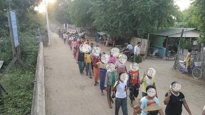 Mnla98479375's tweet photo. The protest march was held on October 31 in #Kankone village, #Salingyi Township, led by the main strike group.
#FreezePaymentsToJunta
#Oct31Coup
#WhatsHappeningInMyanmar https://t.co/HetcDZ7EQ5