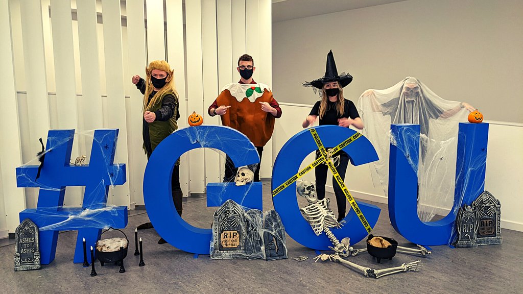 GCU_StudentLife's tweet photo. Happy Halloween! 🎃🦇
Legolas, The Christmas Pudding, The Wicked Witch of Cowcaddens &amp; The Ghost of The George Moore Building would like to wish everyone a happy holiday 🧟‍♀️🍭 Stay safe however you're celebrating and have lovely Sunday! 👻
#GCUCommunity @CaledonianNews https://t.co/NhmU99bZ8j