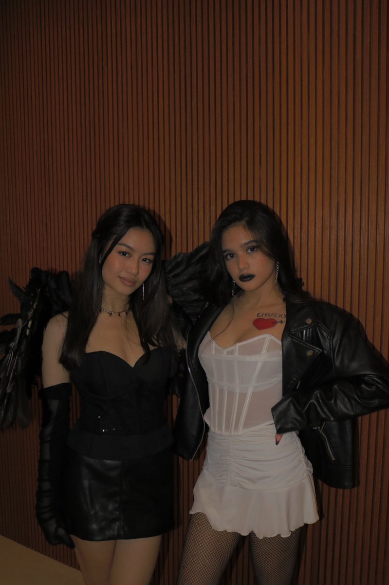 lallainashley's tweet photo. happy halloween 👻 https://t.co/tOgyuXEAmh